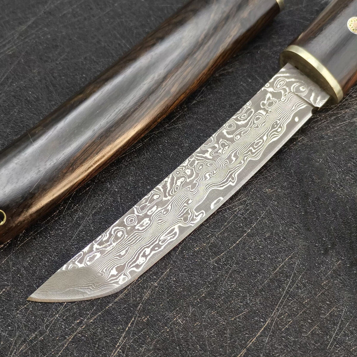 Damascus Outdoor Knife Ebony Handle Sharp Blade for Camping Hiking Camping, Hunting, Self-defense Tactics, Practical Survival