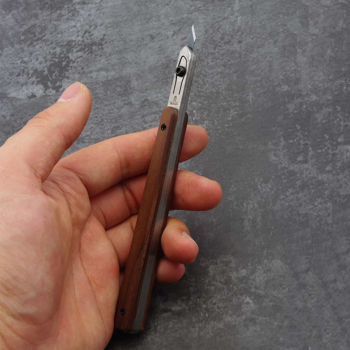 Professional Craft Knife Leather Carving Tool with Replaceable Blades for DIY