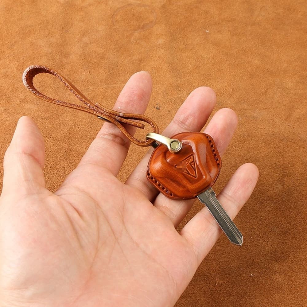 Genuine Leather Motorcycle Key Case for Triumph T100 T120 T900 Bobber