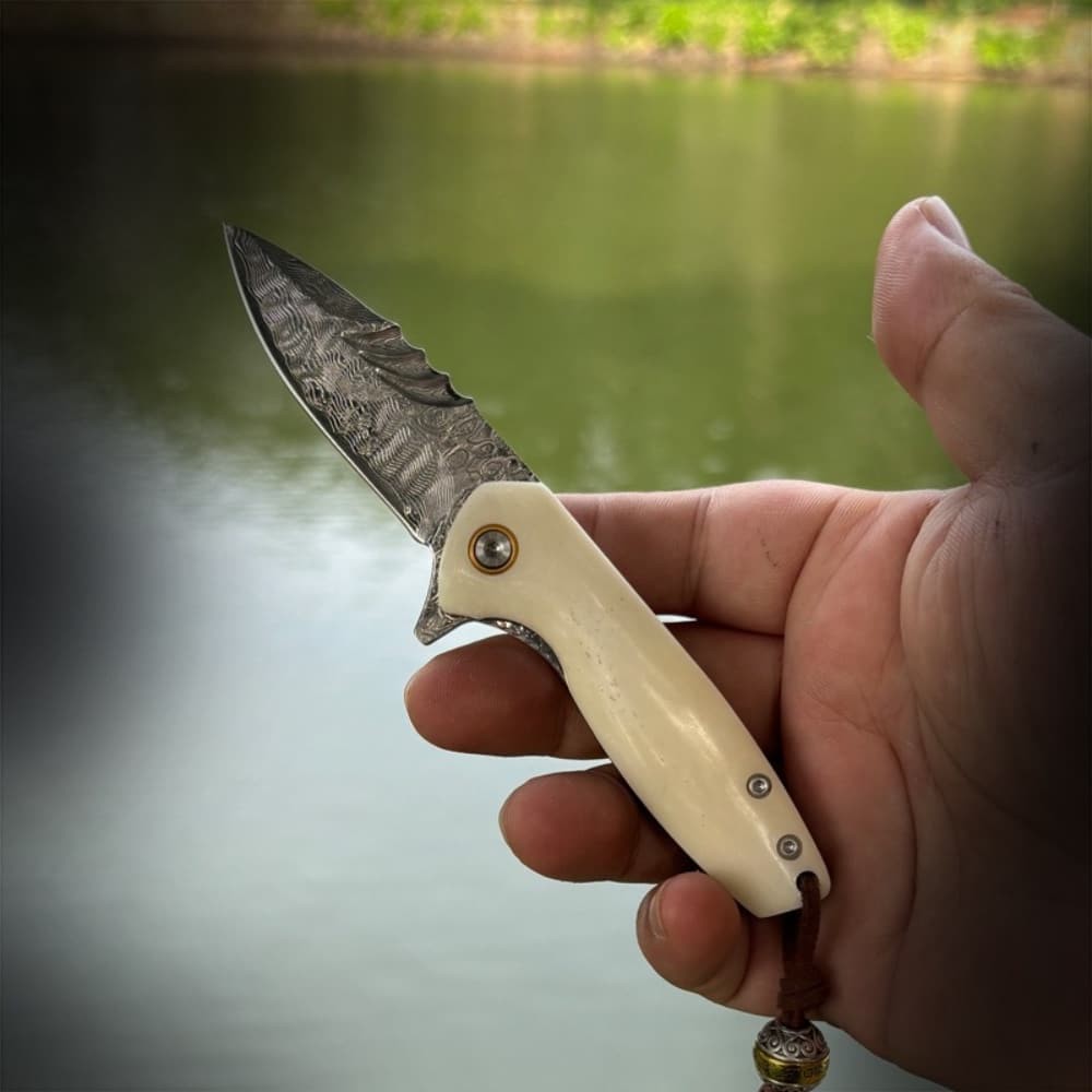 VG10 Damascus Folding Pocket Knife Bone Handle Outdoor Camping EDC Fruit Knife