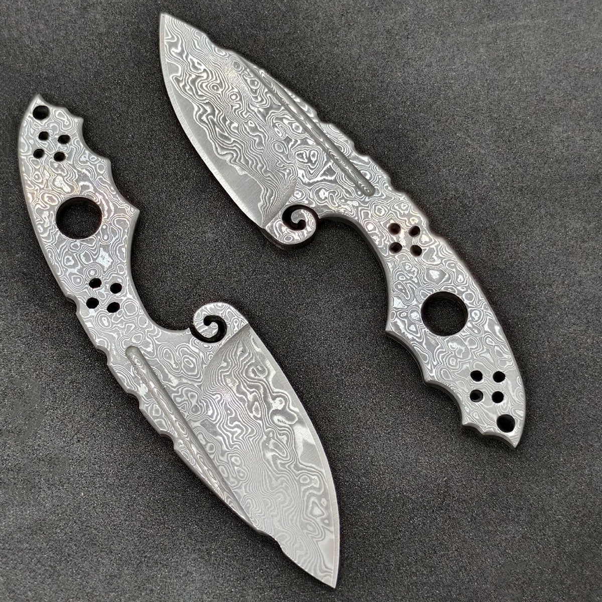 Small Damascus Steel Blade Outdoor Knife EDC Damascus Handle Hand Craft Cutter