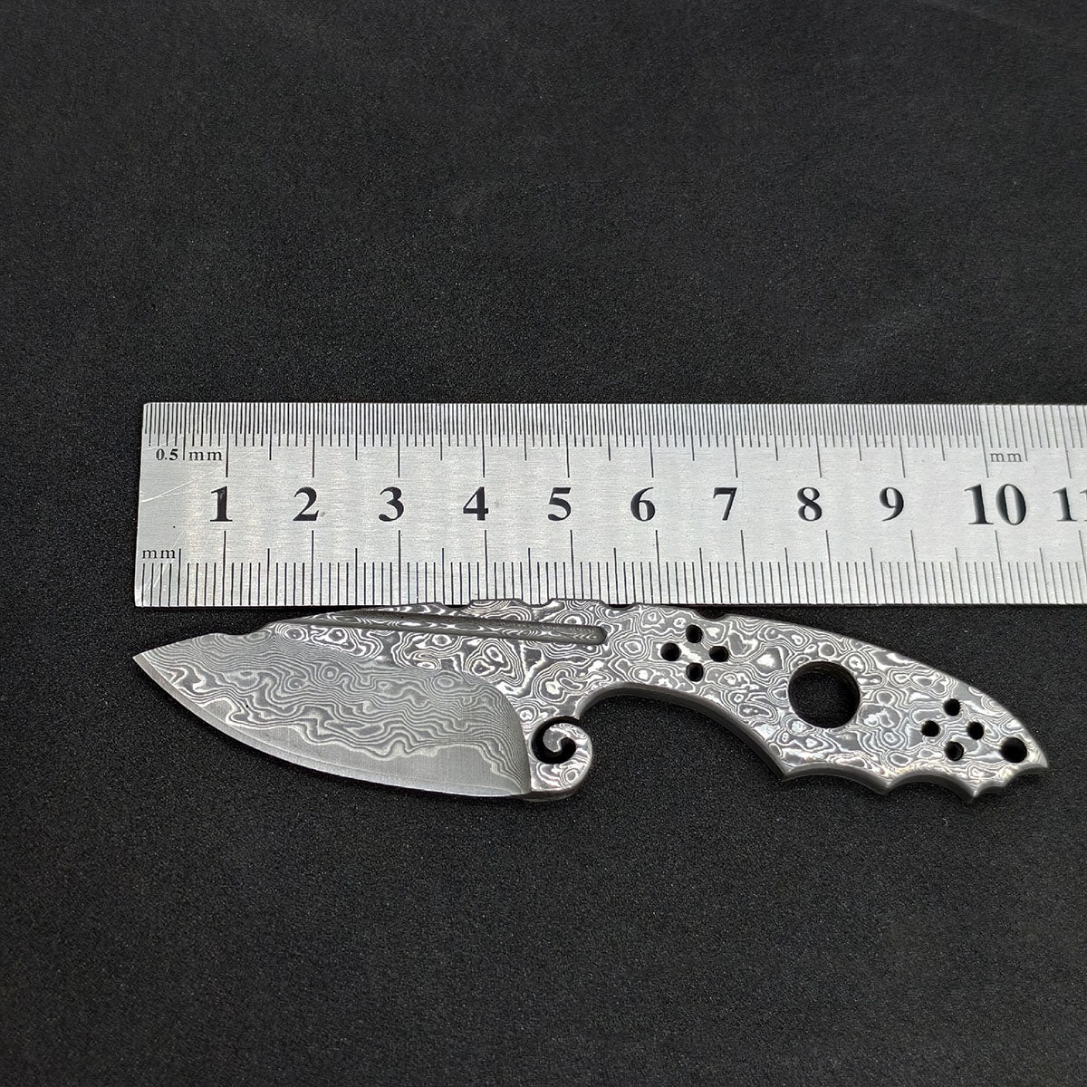 Small Damascus Steel Blade Outdoor Knife EDC Damascus Handle Hand Craft Cutter